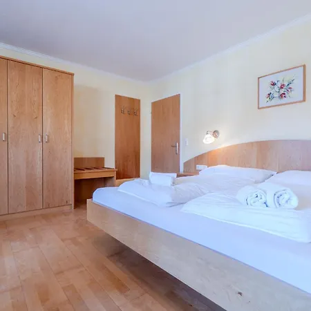 Contactless Self-Check-In - Villa Maria Theresia Bad Goisern Room photo