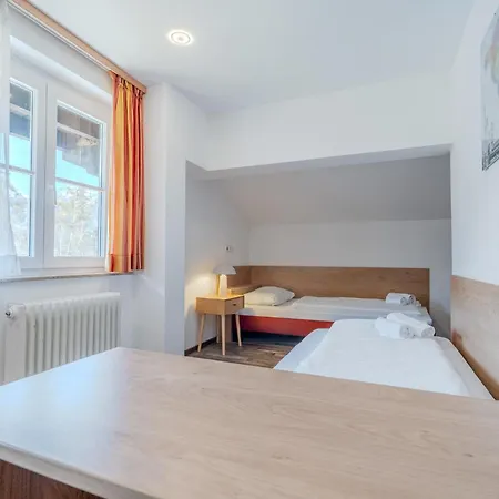 Contactless Self-Check-In - Villa Maria Theresia Bad Goisern Room photo
