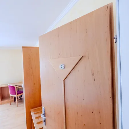 Contactless Self-Check-In - Villa Maria Theresia Bad Goisern Room photo