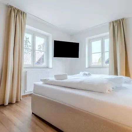 Contactless Self-Check-In - Villa Maria Theresia Bad Goisern Room photo