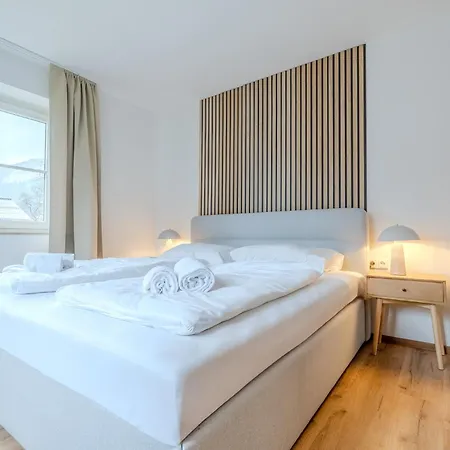Contactless Self-Check-In - Villa Maria Theresia Bad Goisern Room photo