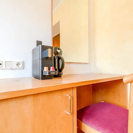Contactless Self-Check-In - Villa Maria Theresia Bad Goisern Room photo