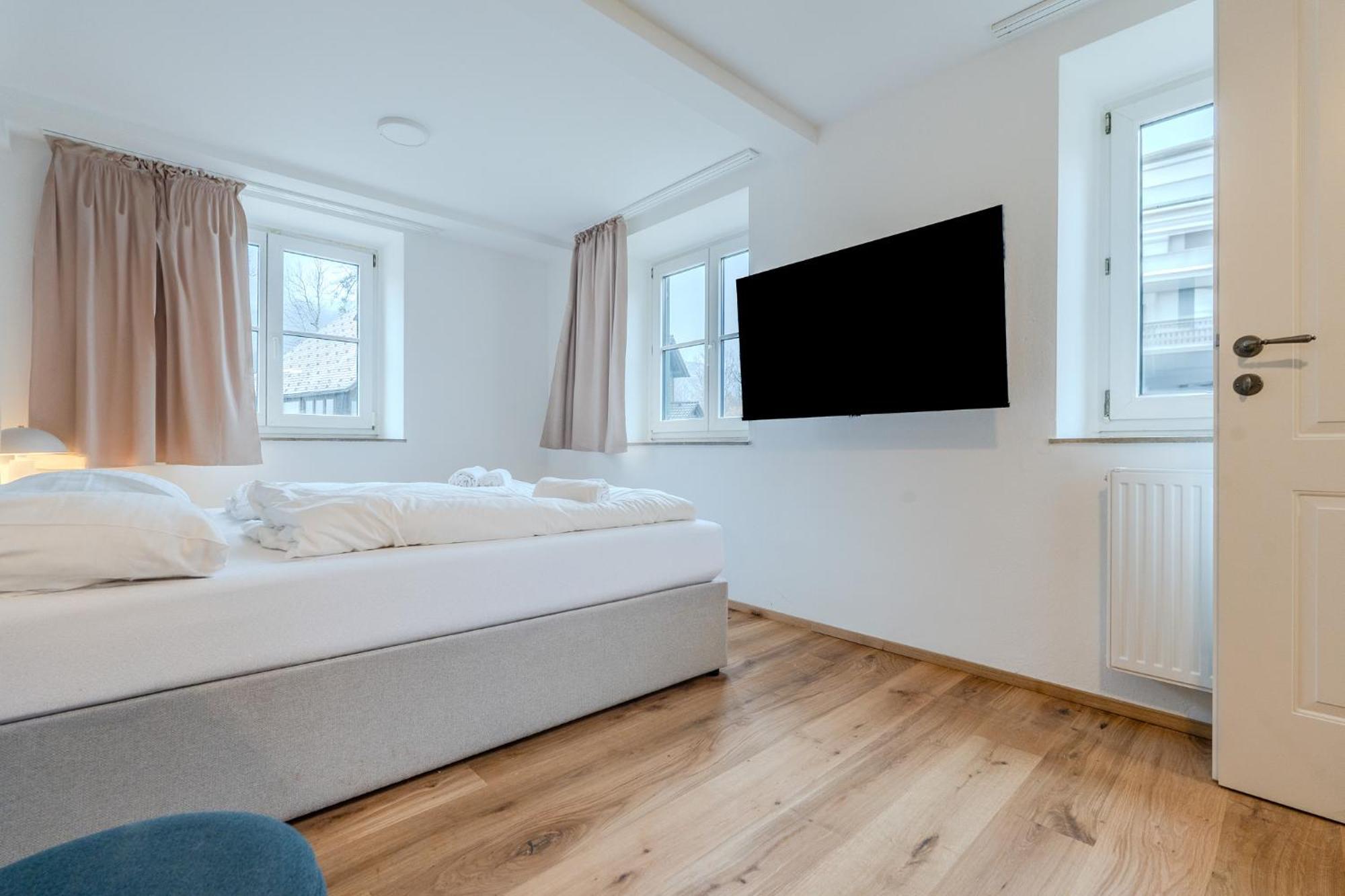 Contactless Self-check-in - Maria Theresia Apartment