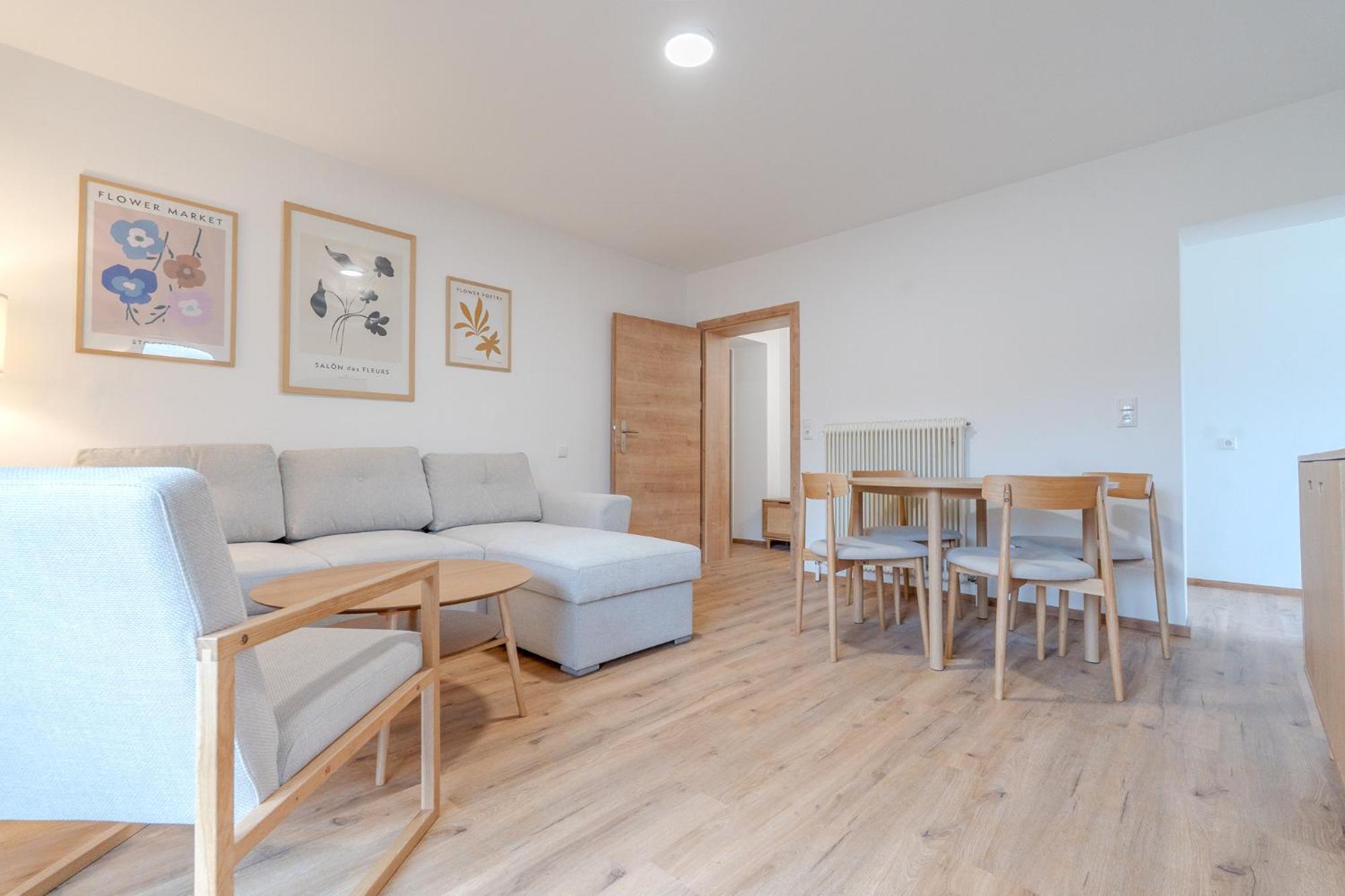 Contactless Self-check-in - Maria Theresia Apartment Bad Goisern