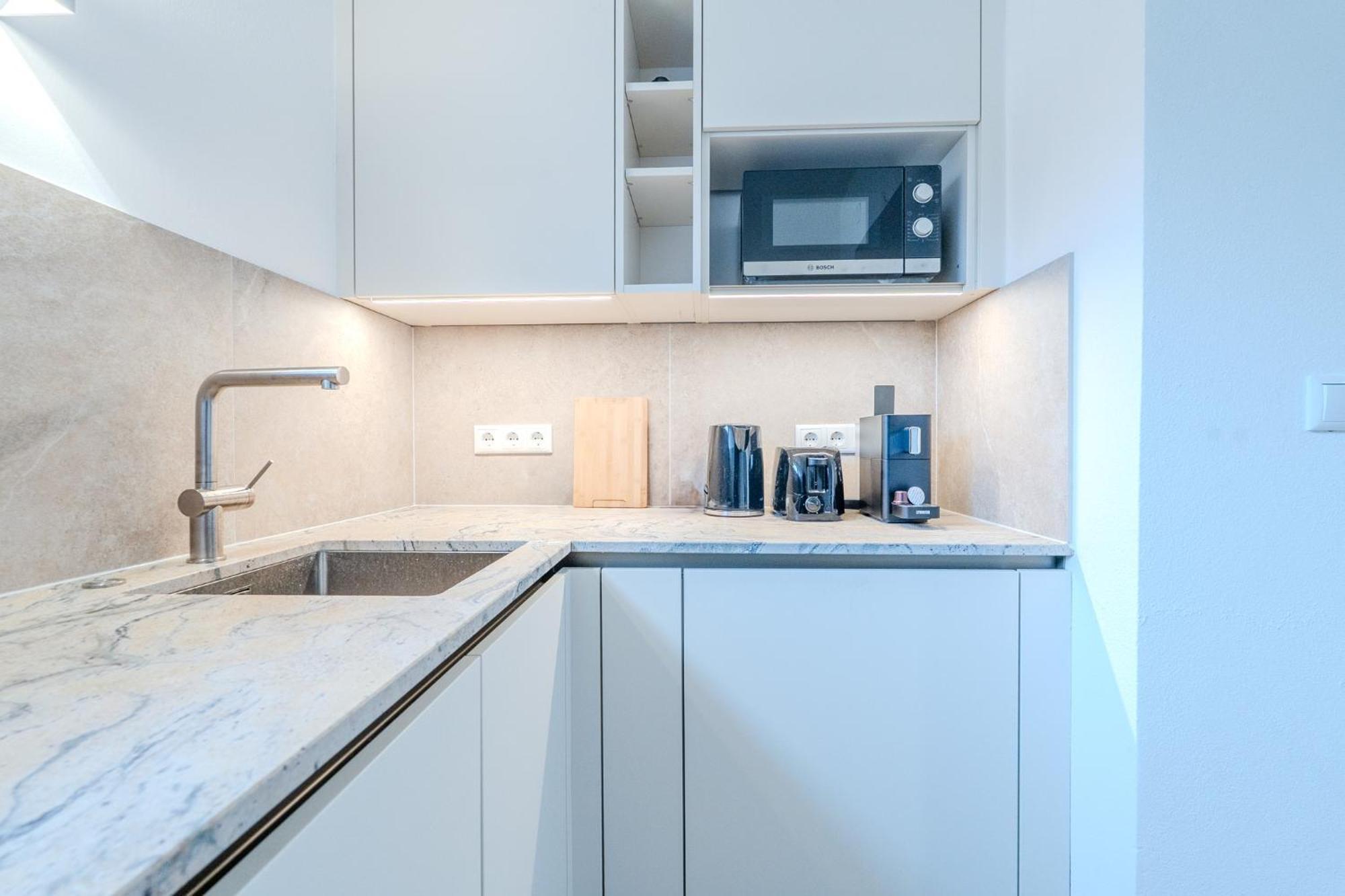 Contactless Self-check-in - Maria Theresia Apartment *